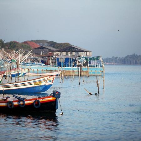 Bloom Boutique Waterfront Fort Kochi Bagian luar foto