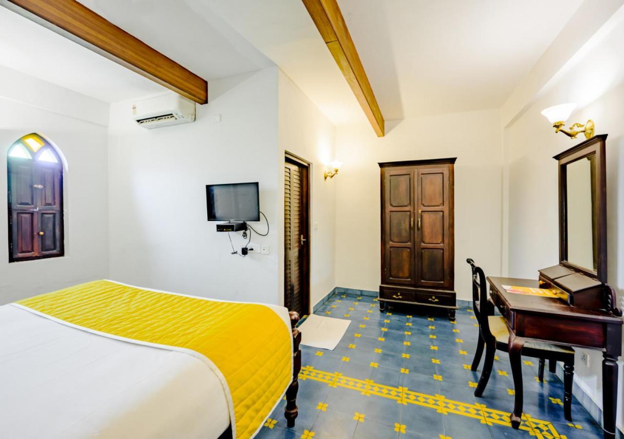 Bloom Boutique Waterfront Fort Kochi Bagian luar foto